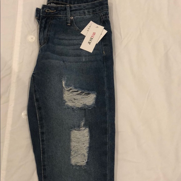 Brand New Boyfriend Jeans - Picture 2 of 2